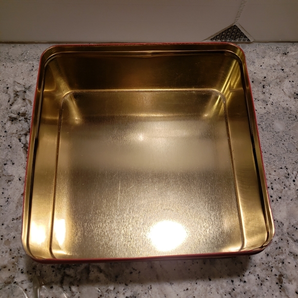 Crayola crayon 1992 collectable tin can. - Picture 2 of 7